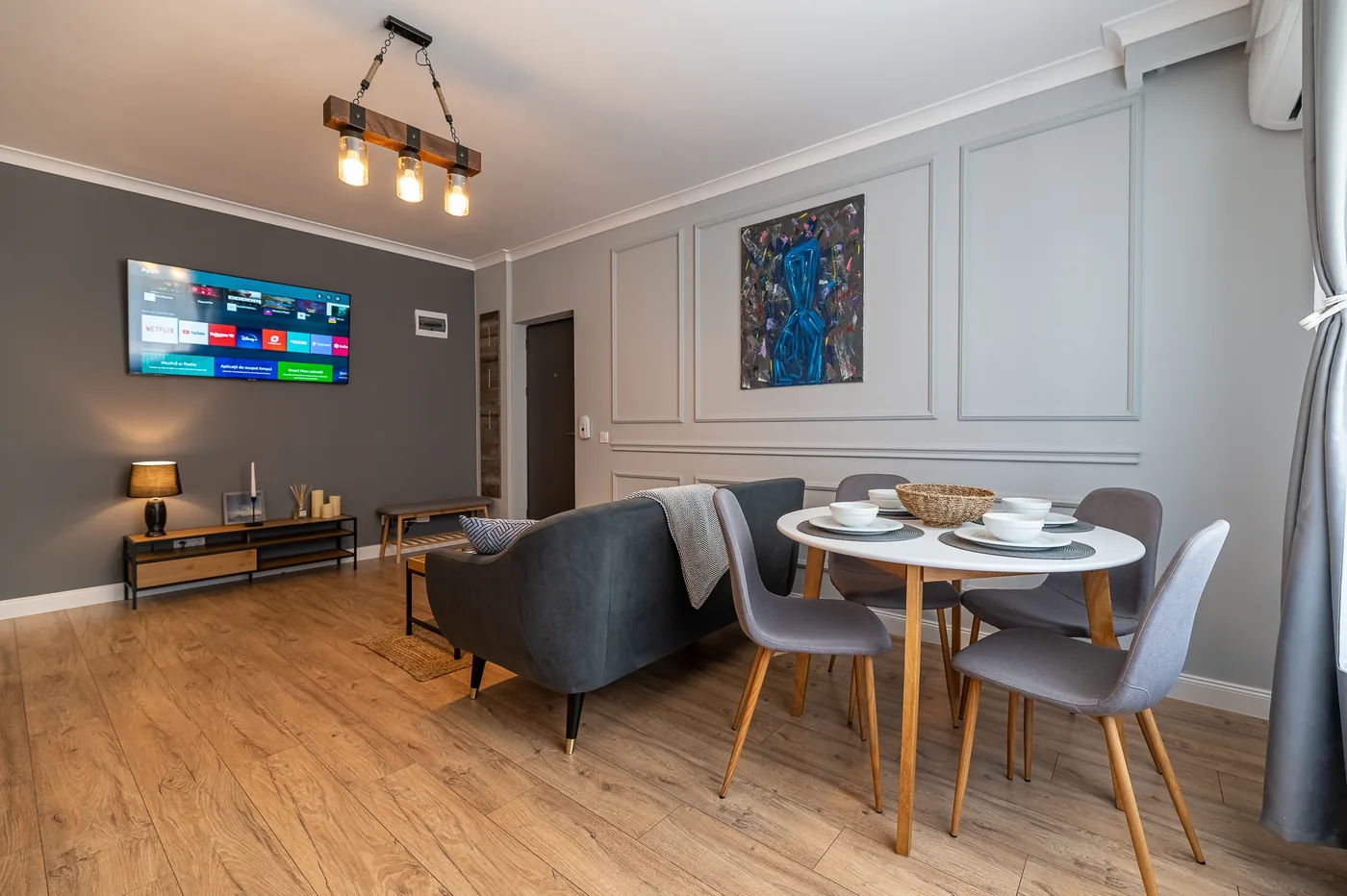 Apartament în regim hotelier, după 1